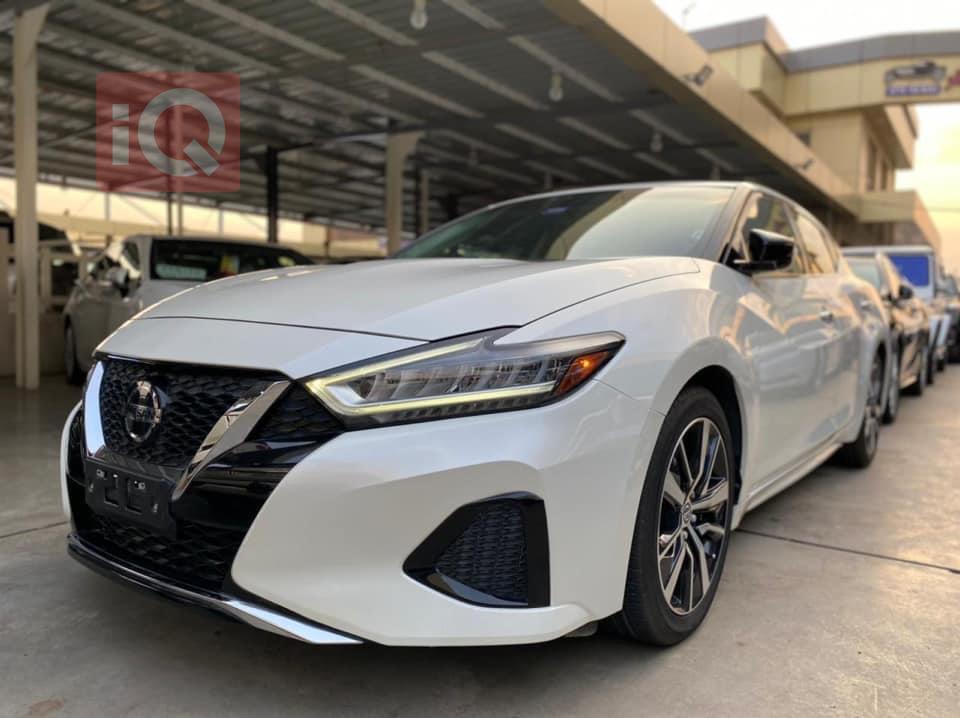 Nissan Maxima